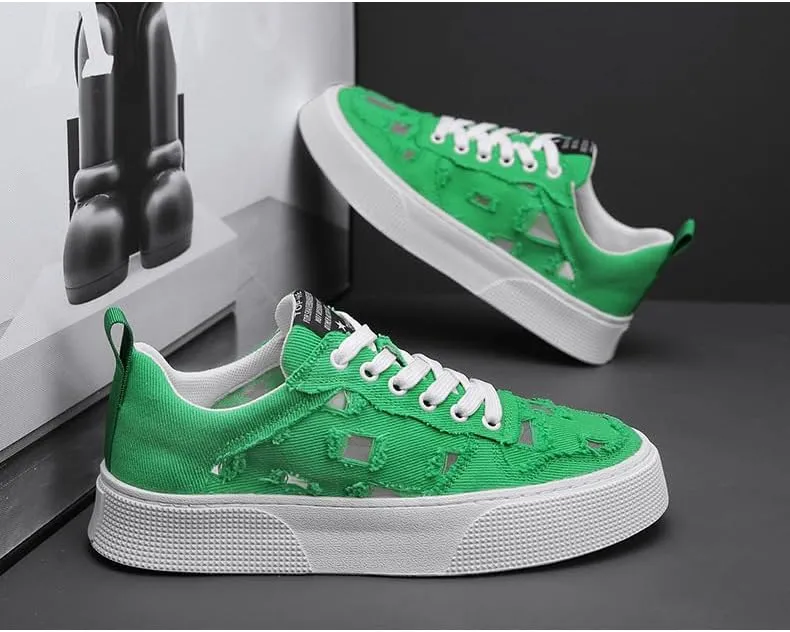 Men‘s White Breathable Mesh Sneakers - Thick Sole Athletic Shoes with Lace-Up Design for Daily & Active Wear